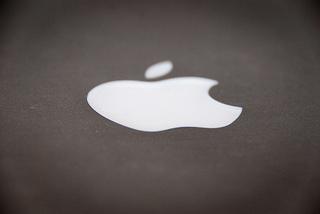 Why Apple Is Losing Ground To The Samsung Brand