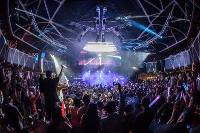 Description Nov 28, · Hakkasan Nightclub, Las Vegas: Hours, Address, Hakkasan Nightclub Reviews: /5. United States ; I always have a great time at Hakkasan inside the MGM Grand and yesterday it was my first time attending a private event here, so I really had the opportunity to appreciate the venue more, since it was not packed as it typically is /5().